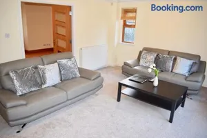 Image of Kelpies Serviced Apartments Kavanagh- 5 Bedrooms