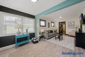 Image of Welcome to the Treasure house!