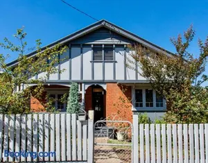 Image of Fitzroy House - Federation charm near town centre