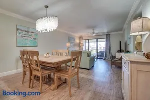 Image of Runaway Bay 201 - New Vacation Rental Fully Refurbished 2018