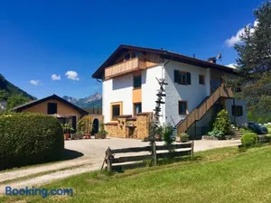 Image of Casa Shania
