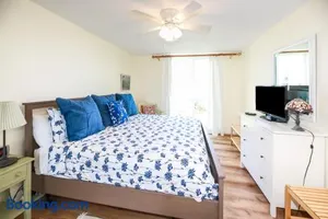 Image of D102 - Pierview Retreat