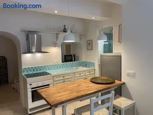Image of Summerhouse 2 bed quiet Old Nice balcony100m beach