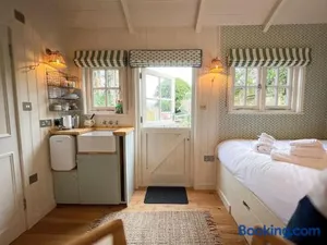 Image of Shepherd's Hut at The Granary
