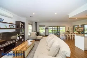 Image of Family-Friendly Gorgeous Farm House TF1952