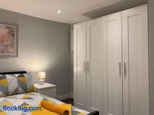 Image of Fantastic 1 Bedroom Basement flat with free parking