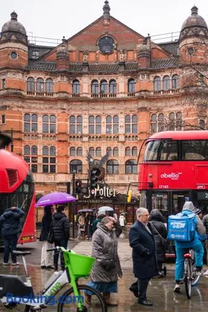 Image of Tottenham Court Road Apartment