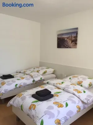 Image of Studio Lora G 031