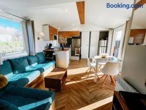 Image of De Strandhoed Renesse, new & luxe chalet with garden en close to centrum & beach!