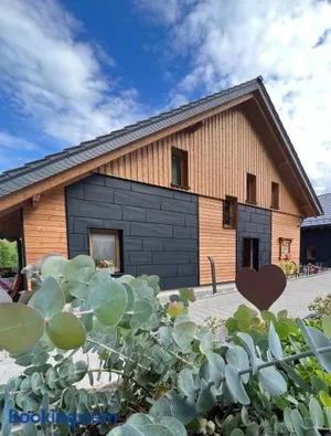 Image of BergNest Ferienhäuser "Haus mit Herz"