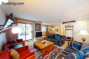 Image of Sun Valley Retreat
