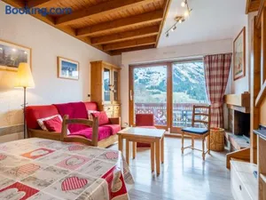Image of Appartement cosy 6 pers, cheminée, garage, proche télécabines - FR-1-304-135