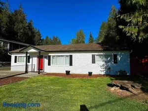 Image of 3BR Rambler w/ Large Kitchen near Boeing & Amazon