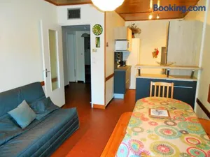 Image of Appartement 8 pers, centre station, proche pistes et animations, balcon sud, parking privé - FR-1-516-5