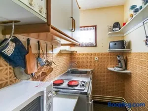 Image of Appartement T2 lumineux avec balcon, parking privé à Cauterets, proche centre et télécabine - FR-1-401-28