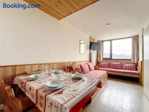 Image of Appartement rénové 2 pièces Les Menuires, proche pistes, balcon - FR-1-344-905