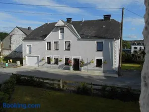 Image of Sur la Rive Vierre