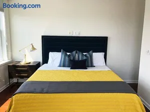 Image of 5-star Luxury Apartment - Atop the Seagle Building