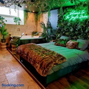 Image of Evasion Tropicale Suite Jungle Room