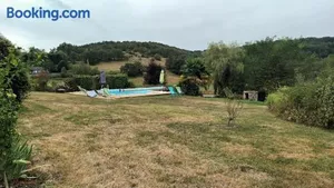Image of Gîte la Tanière classé 3 étoiles avec terrasse et piscine
