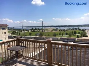 Image of Riverview Loft! Downtown Alton