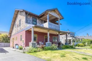 Image of Apollos Corner - Meredith Lodging