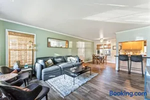 Image of Reno Roost