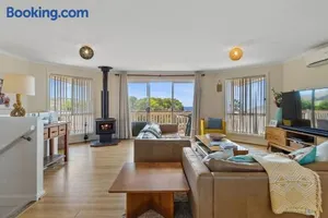 Image of Valley Views - 11 Woodgate Road