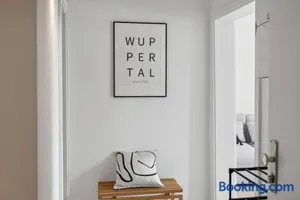 Image of Stylisches Apartment, Parkplatz, Nähe DUS & Dortmund & Köln & Essen