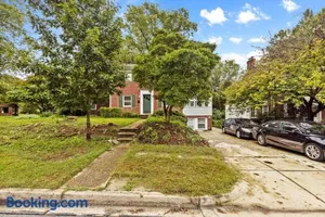 Image of Cozy 1-bedroom garden apartment