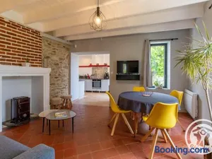 Image of Gîte paisible au cœur des vignobles avec jardin et parking privatif - FR-1-622-3