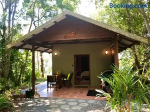 Image of Gunnadoo Holiday Hut with Ocean Views and Jacuzzi