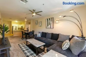 Image of Lovely 2BR/2BA!5MIN to Disney! Angelstadium! HondaCenter.