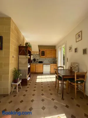 Image of Maison rénovée avec terrasse privative et jardin au centre de Gemenos
