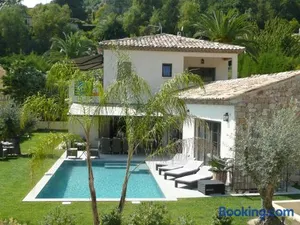 Image of Etoile De Saint Paul