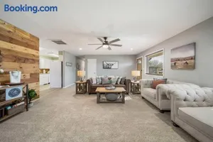 Image of Muskogee Guest FavoriteHuge YardCoffee Bar!