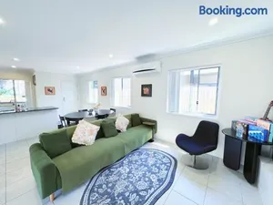 Image of 4b2b Coomera Comfort Lodge Near Theme Park & Westfield