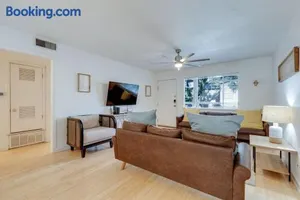 Image of - Pool - Cozy Lux 3bd apt - Austin
