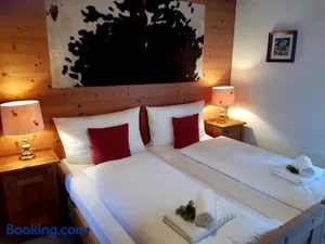 Image of Haus Reason