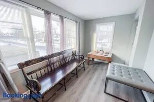 Image of Relaxing 3BR 3 Bath close to the falls