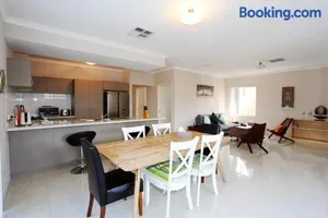 Image of Nice and Neat House for your Journey - Renovated