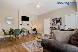 Image of The Diamond Dwelling Queen Size Bed Ft Lee