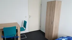 Image of Quiet spacious room