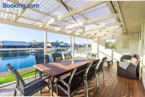 Image of Cockatoo House