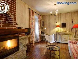 Image of Gîte cosy à Montbrison avec jardin privatif et cheminée - FR-1-496-158