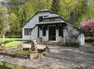 Image of PROPRIETE BORDEE D'ETANGS, PROPICE A LA DETENTE