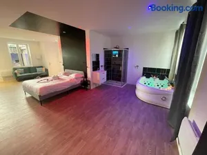 Image of NG Prestige - Lille I Tourcoing Winoc - Balnéo - Netflix - Wifi