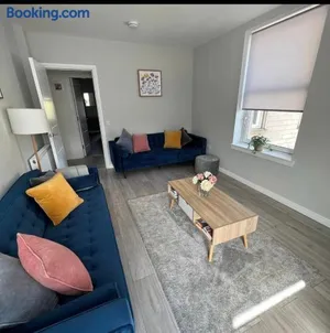 Image of Stunning 2 Bedroom River View Apartment