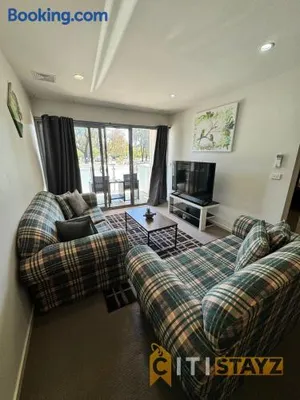 Image of Tranquil, Relaxing Forrest Style Apartment - Braddon CBD