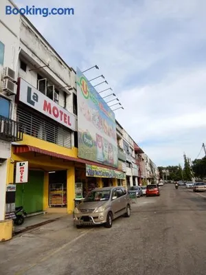 Image of LA MOTEL